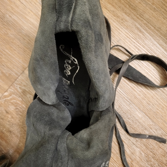 Free People Seven Wonders Leather Ankle Booties Graphite Distressed Grey 10.5 - Picture 4 of 8